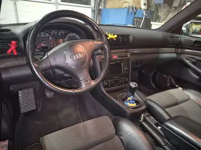 Audi RS4 2.7 V6 Biturbo Quattro — Break sportif de 2001, 380 ch purs — Innenraum