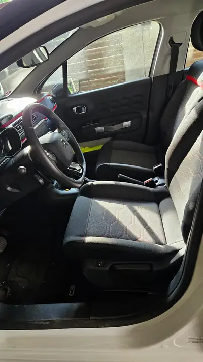 Citroën C3 1.2 PureTech Shine — Citadine fiable, courroie neuve, faible kilométrage — fianco