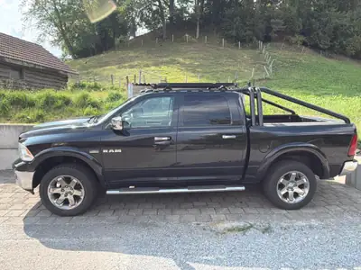 Dodge RAM 1500 Laramie 5.7 HEMI — Pickup musclé, 395 ch et entretien à jour — Außenansicht