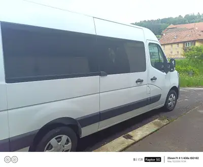 Renault Master 2.3 dCi 180 TwinTurbo — 9 places, moteur biturbo puissant, 74'000 km seulement — vista posteriore