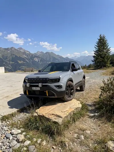 Jeep Avenger The North Face Offroad — SUV compact hybride, 7000 km seulement — détail