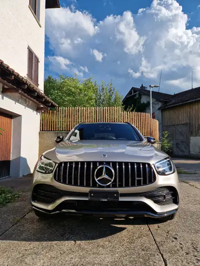 Mercedes-Benz GLC 43 AMG — SUV performance 390 ch, 49 000 km seulement — vue extérieure