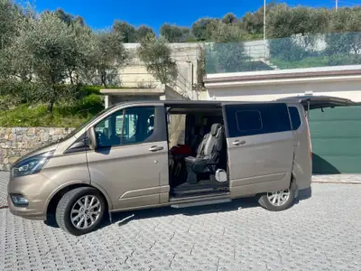 Ford Tourneo Custom L2H1 — Monospace 8 places diesel, version Titanium complète — Detail