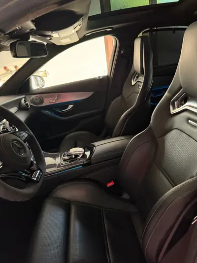 Mercedes-Benz C 63 S AMG — Performance brute, 510 ch et 66 500 km seulement — Innenraum