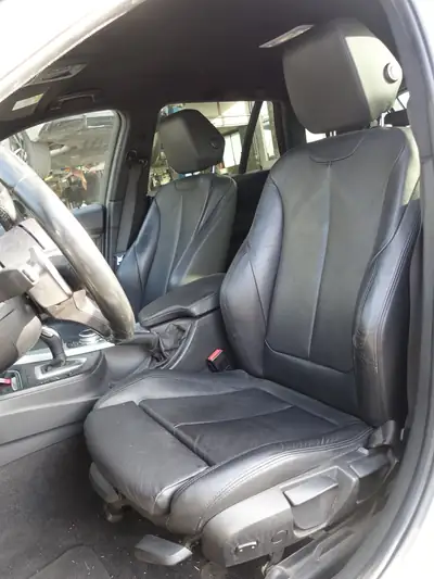 BMW 320d xDrive Touring Sport Line — Monospace diesel robuste, transmission automatique Steptronic — dashboard