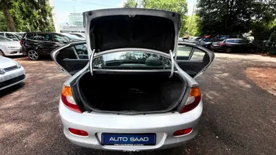 Chrysler Neon 2.0 LE — Berline compacte fiable, très bon état, sans sinistre — Thumbnail 7