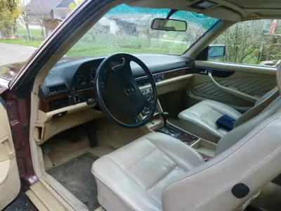 Mercedes-Benz 500 SEC 1990 — Coupé grand tourisme légendaire, véritable pièce de collection — Detail