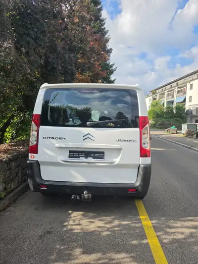 Citroën Jumpy 1.6 HDI 90 — Utilitaire fiable, 109'000 km, attelage inclus — vista posteriore