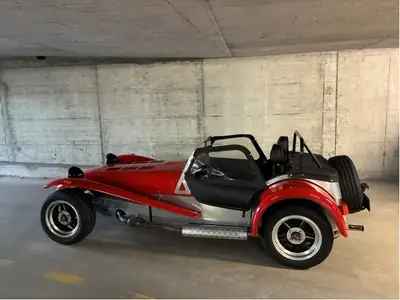 Caterham Super Seven 1.61 — Roadster légendaire de 1987, authentique et performant — côté