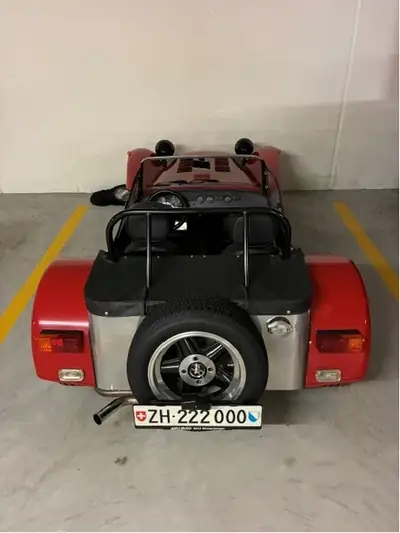 Caterham Super Seven 1.61 — Roadster légendaire de 1987, authentique et performant — arrière
