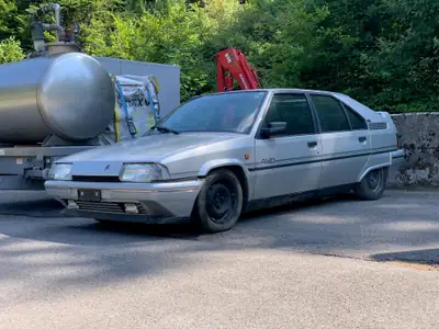 Citroën BX 19 GTI 4WD — Berline sportive 4x4 des années 90, authentique et fiable — Außenansicht