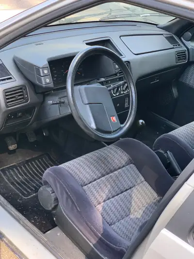 Citroën BX 19 GTI 4WD — Berline sportive 4x4 des années 90, authentique et fiable — Heckansicht