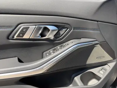 BMW 320d xDrive Touring M Sport — Diesel hybride 48V, faible kilométrage, garantie inclusive — Thumbnail 29
