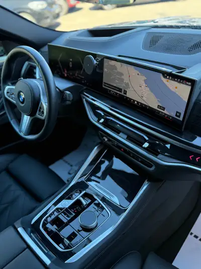 BMW X6 xDrive 30d M Sport — SUV coupé premium 285 ch, service BMW gratuit, quasi-neuf — Miniatura 28