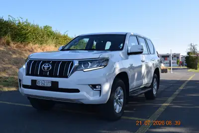 Toyota Land Cruiser 2.8 D 204 Comfort — SUV robuste, 66'000 km, sans sinistre — Außenansicht