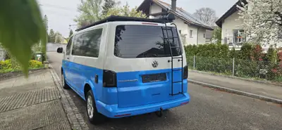 VW T5 2.0 TDI CR 140 DSG — Monospace fiable, moteur économe et sans sinistre — vista posteriore