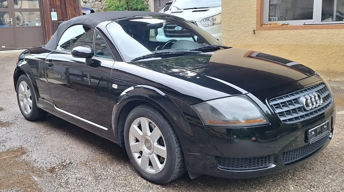 Audi TT Roadster 2003 — Cabriolet sportif iconique, 150 ch pure sensation — vue extérieure