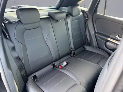 Mercedes-Benz GLA 250 Swiss Star Progressive — SUV compact hybride 4MATIC, quasi neuf — Thumbnail 17