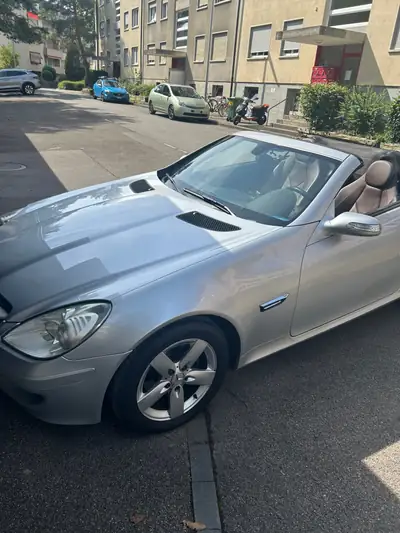 Mercedes-Benz SLK 200 Kompressor — Cabriolet sportif affranchi, 185 000 km, sans sinistre — dettaglio