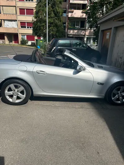 Mercedes-Benz SLK 200 Kompressor — Cabriolet sportif affranchi, 185 000 km, sans sinistre — interni