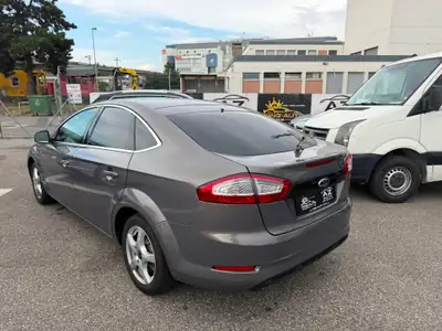 Ford Mondeo Break TDCi 140 ch — Familial diesel automatique, entretien maîtrisé — interior