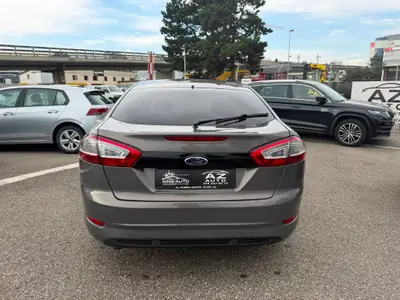 Ford Mondeo Break TDCi 140 ch — Familial diesel automatique, entretien maîtrisé — Thumbnail 8