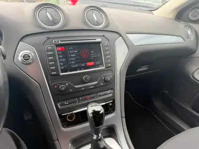 Ford Mondeo Break TDCi 140 ch — Familial diesel automatique, entretien maîtrisé — Thumbnail 13