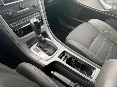 Ford Mondeo Break TDCi 140 ch — Familial diesel automatique, entretien maîtrisé — Thumbnail 14