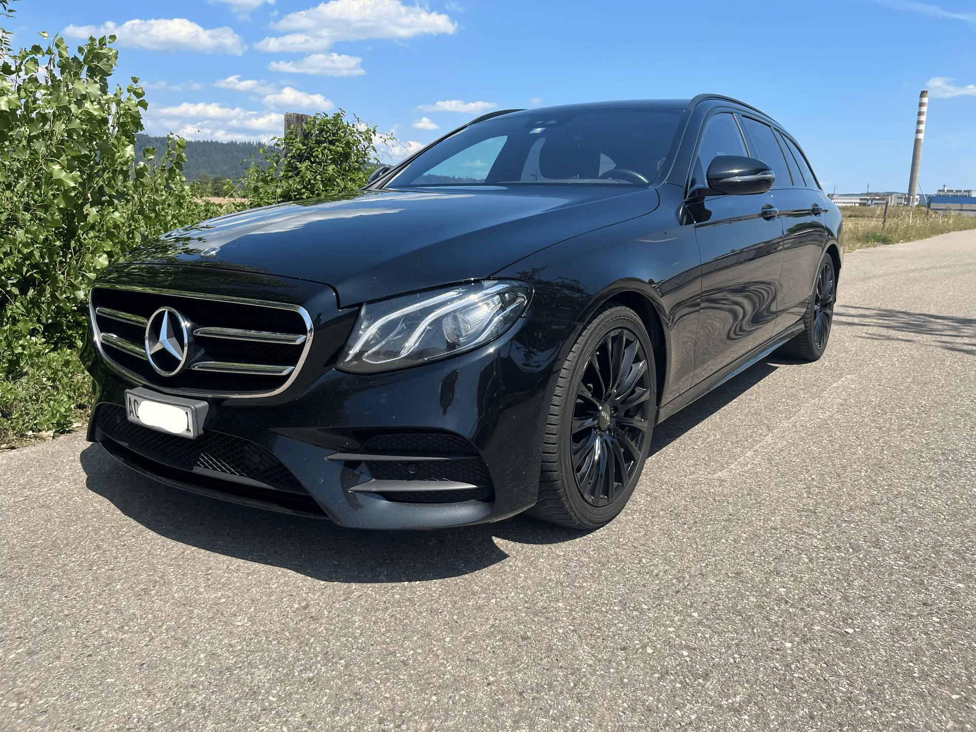 Mercedes-Benz E 300 d AMG Line — Break diesel robuste, entretien maîtrisé — Außenansicht