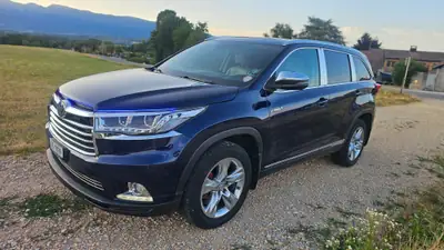 Toyota Highlander 2015 — SUV 7 places hybride, 212'000 km, sans sinistre — vista esterna