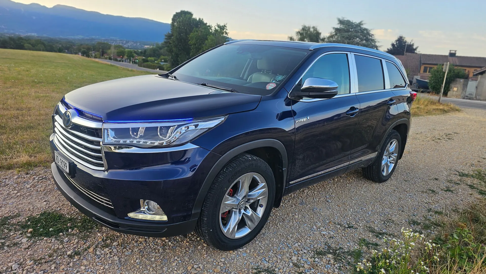 Toyota Highlander 2015 — SUV 7 places hybride, 212'000 km, sans sinistre — vista esterna