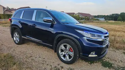 Toyota Highlander 2015 — SUV 7 places hybride, 212'000 km, sans sinistre — interni