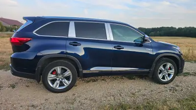 Toyota Highlander 2015 — SUV 7 places hybride, 212'000 km, sans sinistre — Miniatura 7
