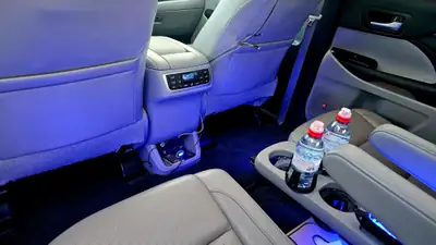 Toyota Highlander 2015 — SUV 7 places hybride, 212'000 km, sans sinistre — Miniatura 14