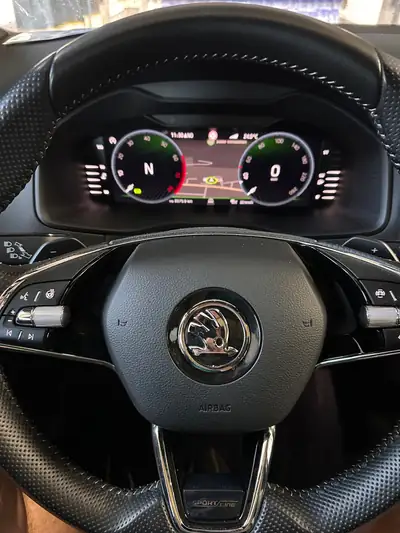 Skoda Karoq 1.5 TSI SportLine — SUV polyvalent, sans sinistre, 107 000 km — dettaglio