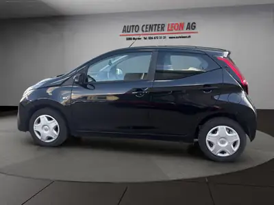 Toyota Aygo 1.0 VVT-i Trend 2021 — Citadine économique, peu kilométrée, équipée — rear view