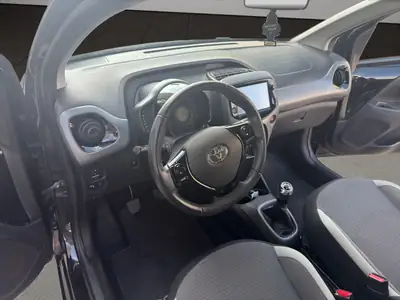 Toyota Aygo 1.0 VVT-i Trend 2021 — Citadine économique, peu kilométrée, équipée — Thumbnail 14
