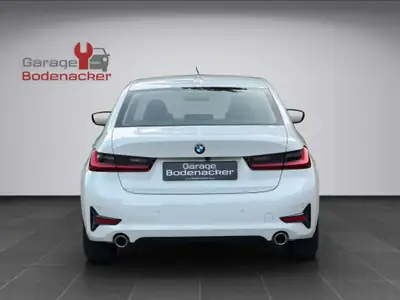 BMW 320d xDrive 48V — Berline diesel sportive avec technologie hybride légère — Thumbnail 18