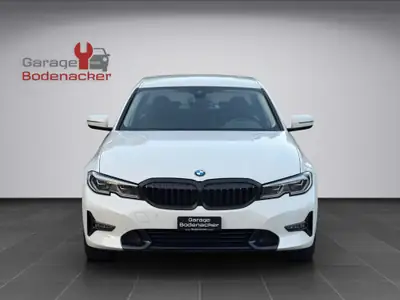 BMW 320d xDrive 48V — Berline diesel sportive avec technologie hybride légère — Thumbnail 16