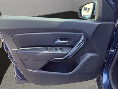Dacia Duster TCe 150 Prestige 4x4 — SUV polyvalent, équipé et sans accident — Thumbnail 12