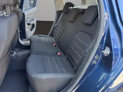 Dacia Duster TCe 150 Prestige 4x4 — SUV polyvalent, équipé et sans accident — Thumbnail 13