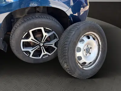 Dacia Duster TCe 150 Prestige 4x4 — SUV polyvalent, équipé et sans accident — Thumbnail 21