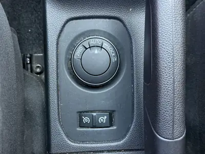 Dacia Duster TCe 150 Prestige 4x4 — SUV polyvalent, équipé et sans accident — Thumbnail 25