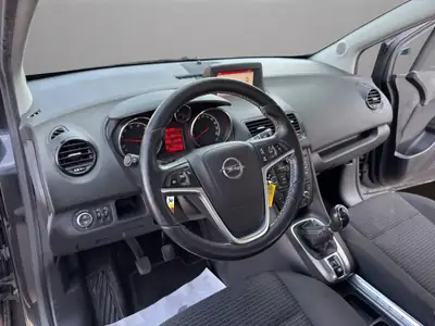Opel Meriva 1.4 Turbo — Monospace compact fiable, équipé et sans accident — Miniature 10