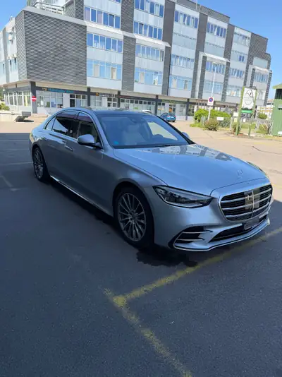 Mercedes-Benz S 500 V6 AMG Line 4matic — Berline de prestige hybride légère, 124'000 km — vista esterna