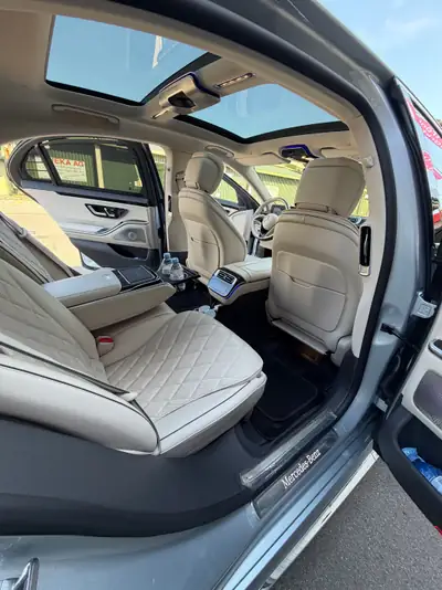 Mercedes-Benz S 500 V6 AMG Line 4matic — Berline de prestige hybride légère, 124'000 km — cruscotto