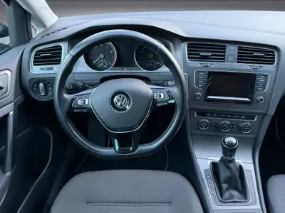 VW Golf 1.4 TSI Comfortline — Compacte fiable avec équipements premium et faible kilométrage — Thumbnail 8