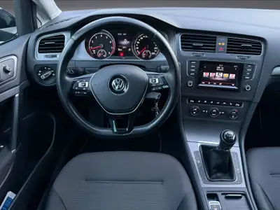 VW Golf 1.4 TSI Comfortline — Compacte fiable avec équipements premium et faible kilométrage — Thumbnail 9
