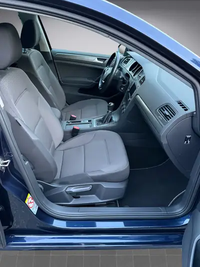 VW Golf 1.4 TSI Comfortline — Compacte fiable avec équipements premium et faible kilométrage — Thumbnail 14