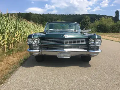 Cadillac DeVille Convertible 1964 — Cabriolet légendaire, 340 ch de prestige américain — Innenraum